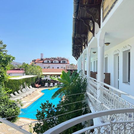 דליאן Central Park Otel - Adult Only מראה חיצוני תמונה