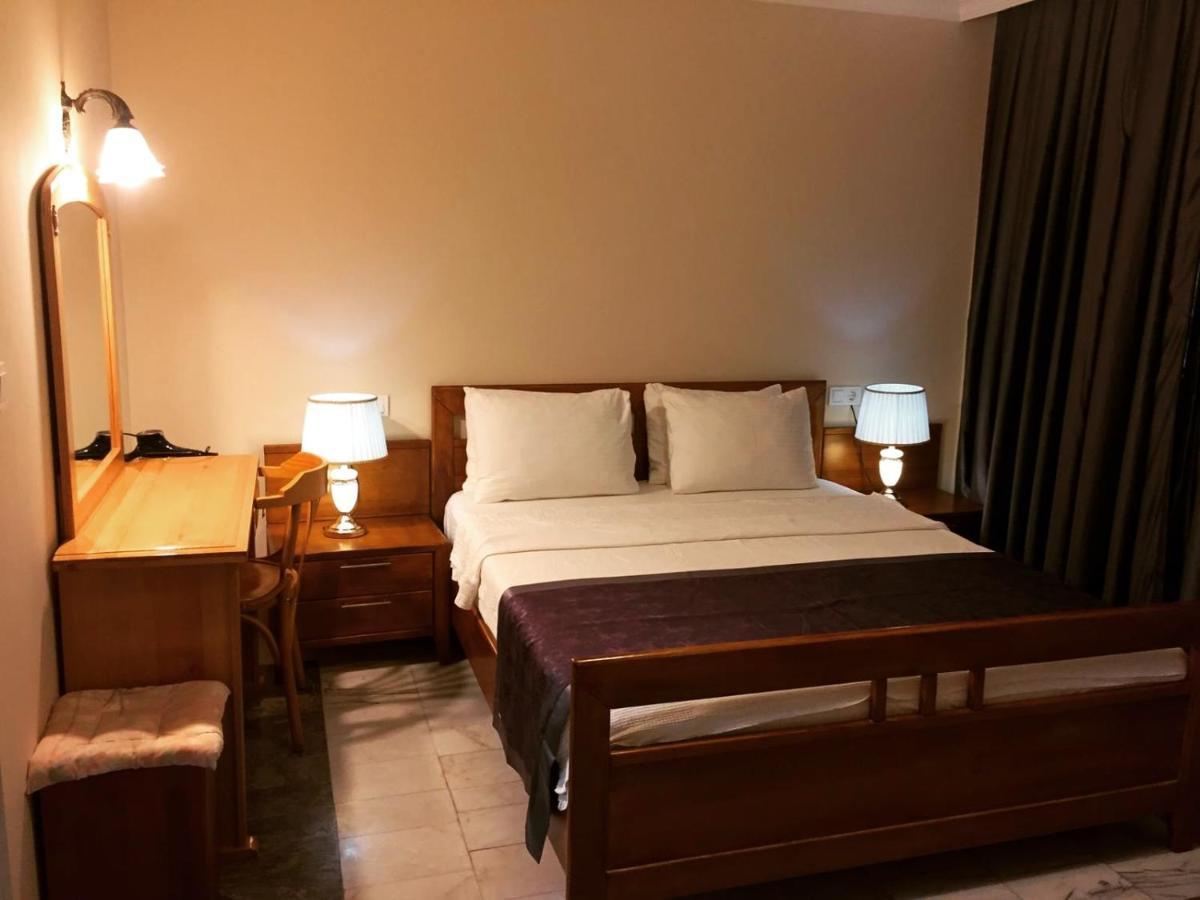 דליאן Central Park Otel - Adult Only מראה חיצוני תמונה