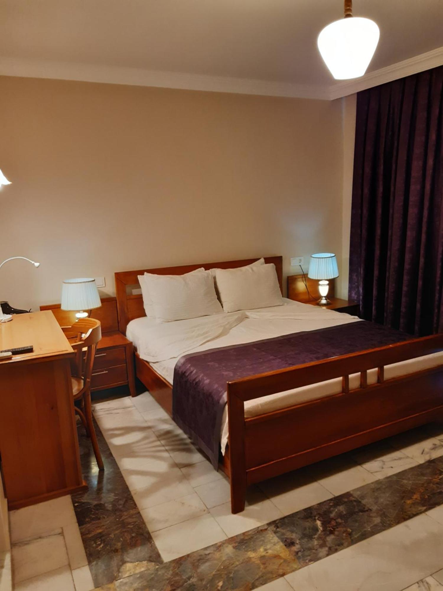 דליאן Central Park Otel - Adult Only מראה חיצוני תמונה
